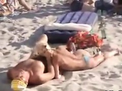 Blowjob Outdoors In Public At The Beach